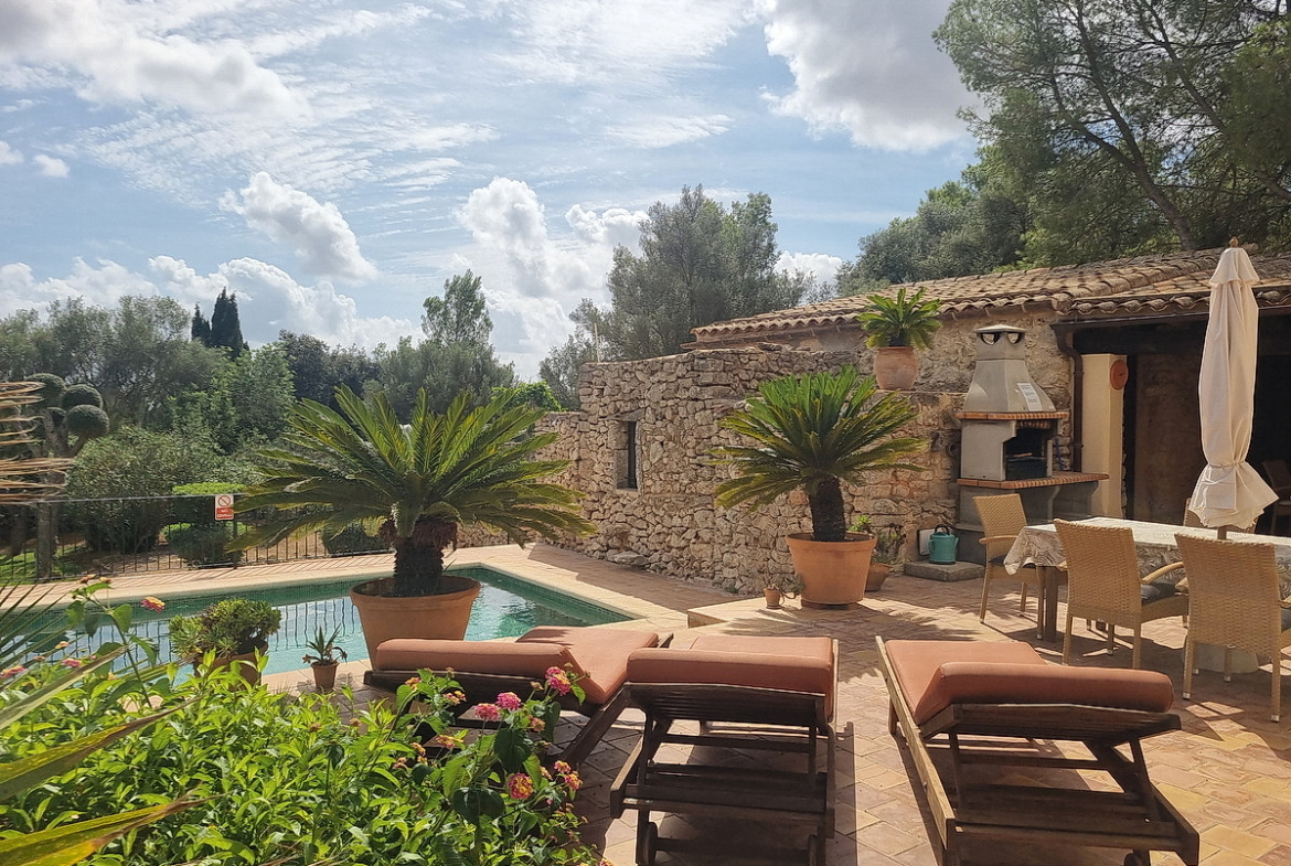 Ancienne FINCA à CALONGE / ES CARRITXÓ, lieu paisible avec vue superbe