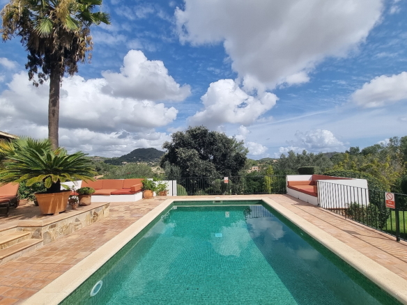 Ancienne FINCA à CALONGE / ES CARRITXÓ, lieu paisible avec vue superbe