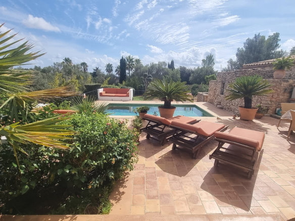 Ancienne FINCA à CALONGE / ES CARRITXÓ, lieu paisible avec vue superbe