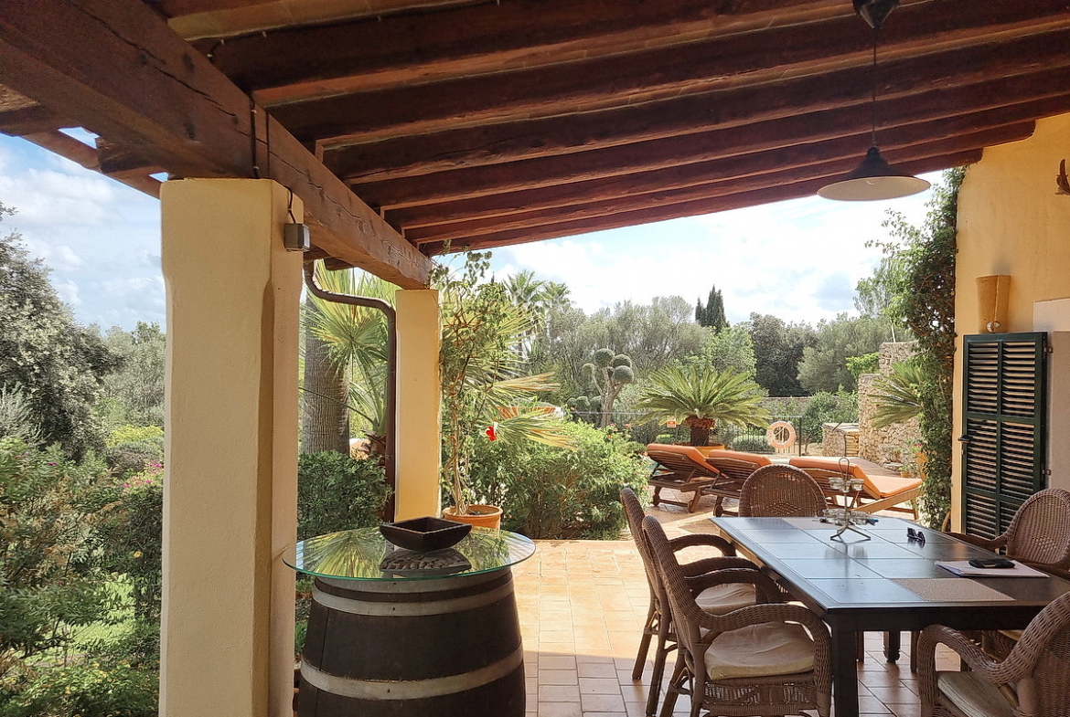 Ancienne FINCA à CALONGE / ES CARRITXÓ, lieu paisible avec vue superbe